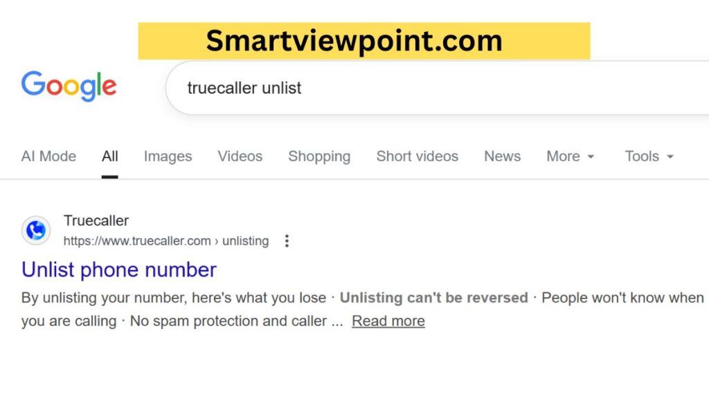 स्मार्टफोन पर Truecaller ऐप के साथ प्राइवेसी शील्ड का आइकन, जो डेटा हटाने की प्रक्रिया को दर्शाता है।